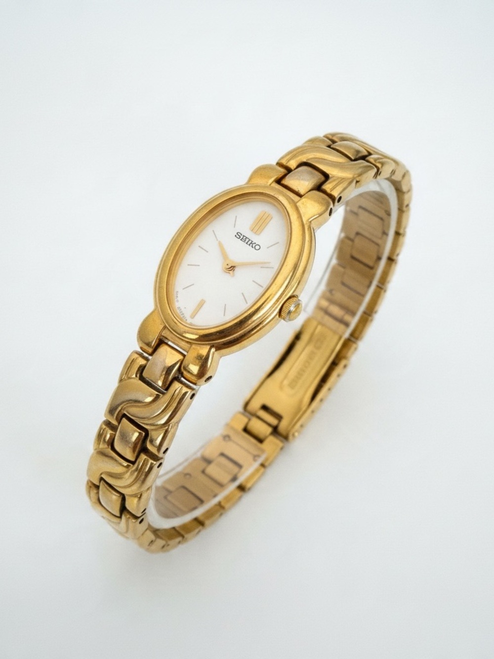 Seiko Stainless Gold Oval Dial Women's Link Bracelet Watch Works perfectly